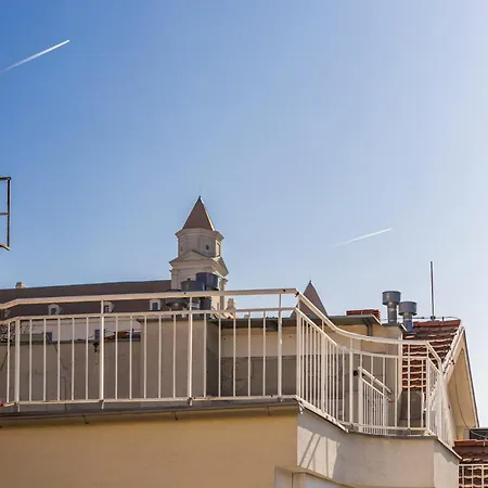 Wave Be Castle Apartament Bratislava