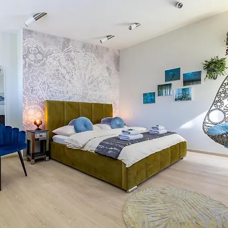 Wave Be Castle * Bratislava